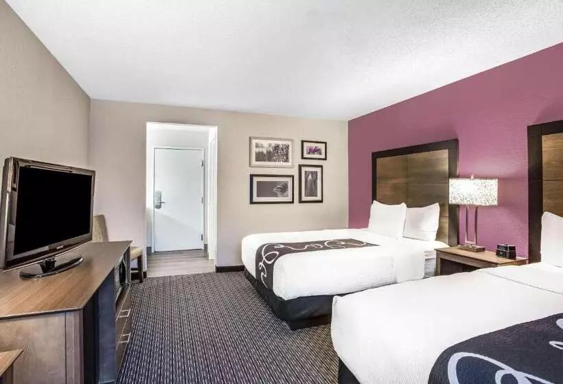 اتاق لوکس, La Quinta By Wyndham Hartford Bradley Airport