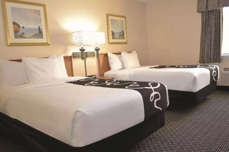デラックスルーム, La Quinta By Wyndham Tampa Fairgrounds - Casino