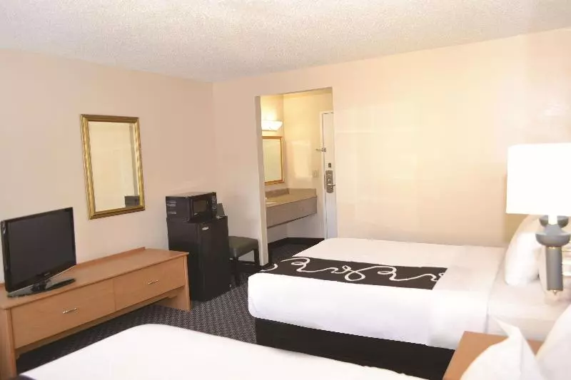 デラックスルーム, La Quinta By Wyndham Tampa Fairgrounds - Casino
