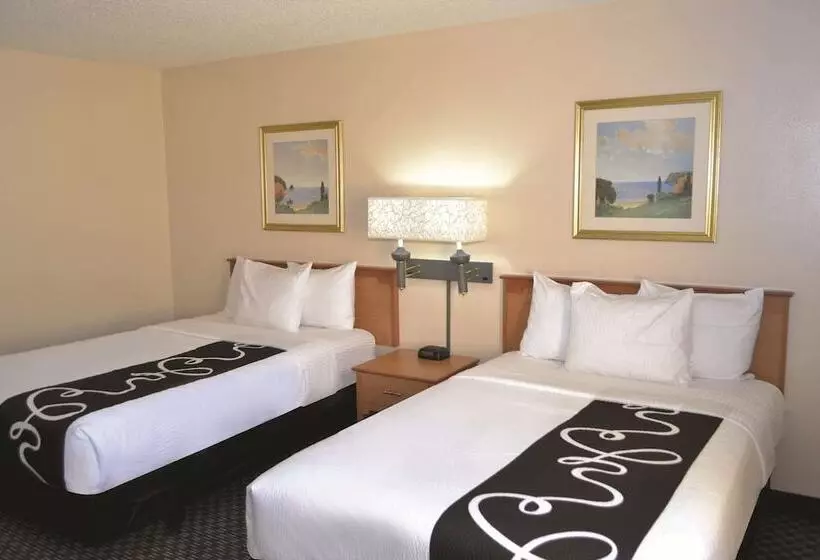２ダブルベッドのスタンダードルーム, La Quinta By Wyndham Tampa Fairgrounds - Casino