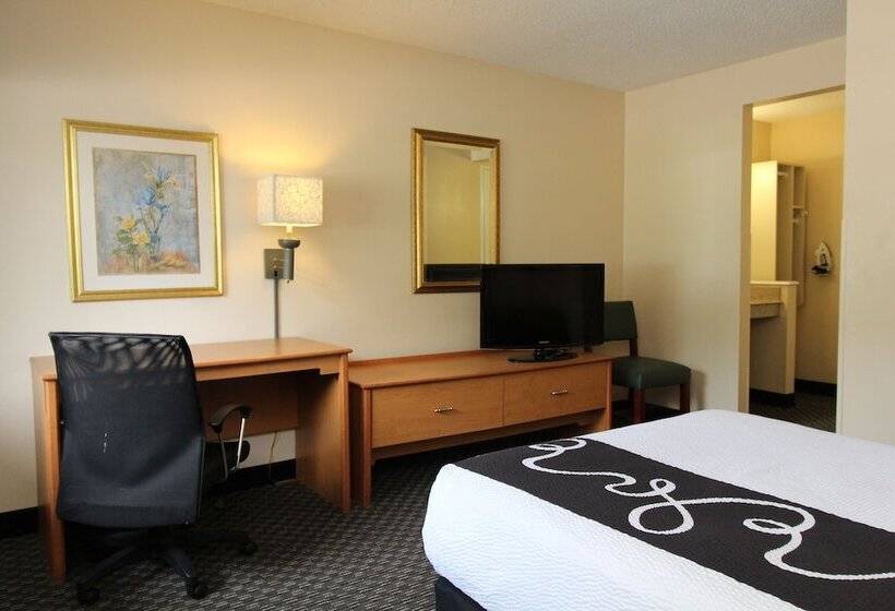 חדר דלוקס, La Quinta By Wyndham Tampa Fairgrounds - Casino