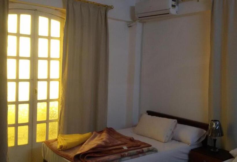 آپارتمان 1 خوابه با چشم‌انداز دریا, Fayed Armed Forces