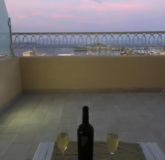 オーシャンビューデラックスルームバルコニー付き, La Terrazza Dei Colori