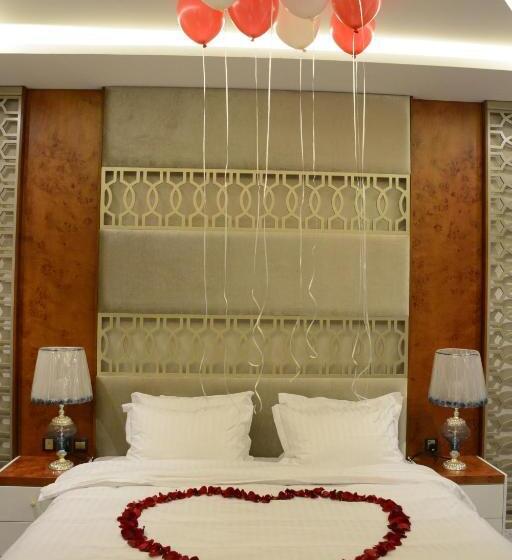 إستوديو قياسى, E1