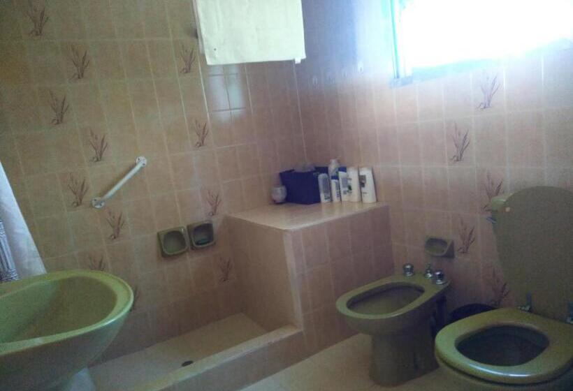 3ベッドルームハウス, Gaia Hostal