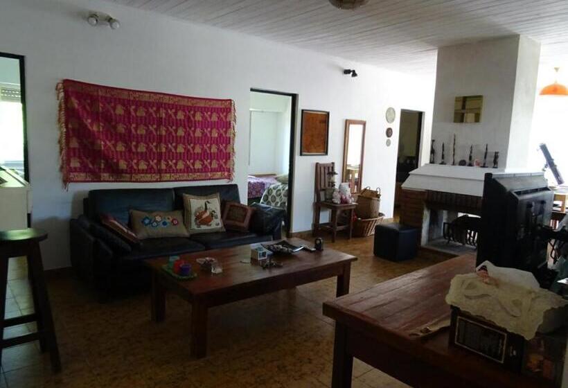 3ベッドルームハウス, Gaia Hostal