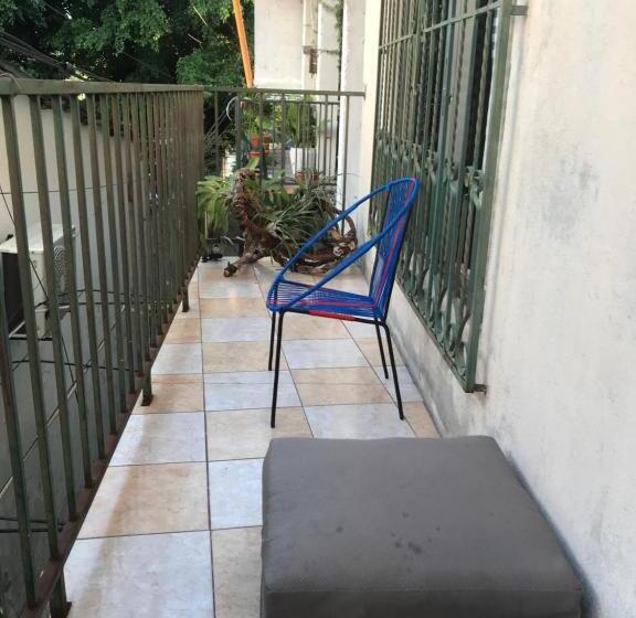 تختخواب در اتاق مشترک, La Terraza Hostel