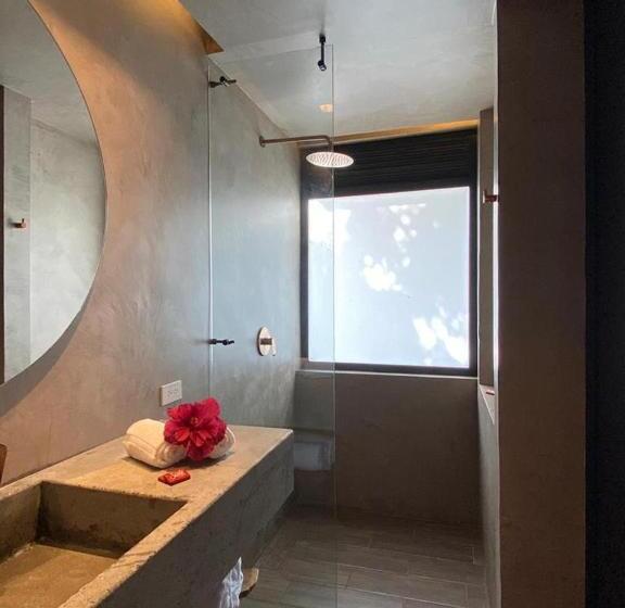 带大床的套房, Ecoparadise