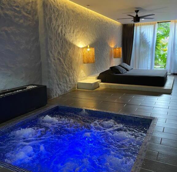 带大床的套房, Ecoparadise