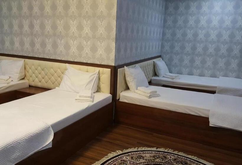 חדר סטנדרט לארבעה, Rohat