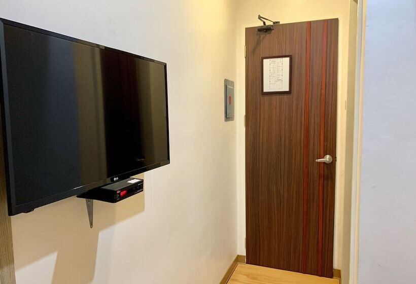 اتاق استاندارد یک نفره, Davao Persimmon Suites