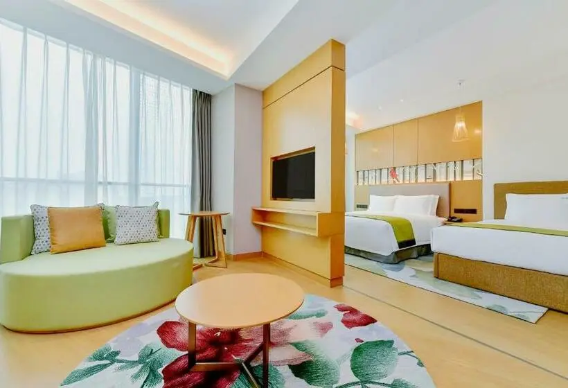 キングサイズベッドのスイートルーム, Holiday Inn Changsha Dawangshan, An Ihg