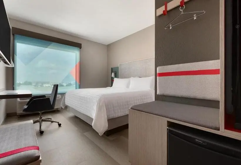 身障者適用キングサイズベッドルーム, Avid Hotel Perry National Fairground Area, An Ihg