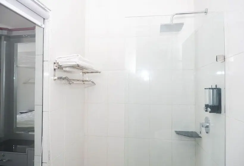 デラックススイート, Executive Residence By Oyo Rooms