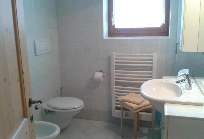 Huoneisto 1 Makuuhuone Parveke, Appartements Färberhof