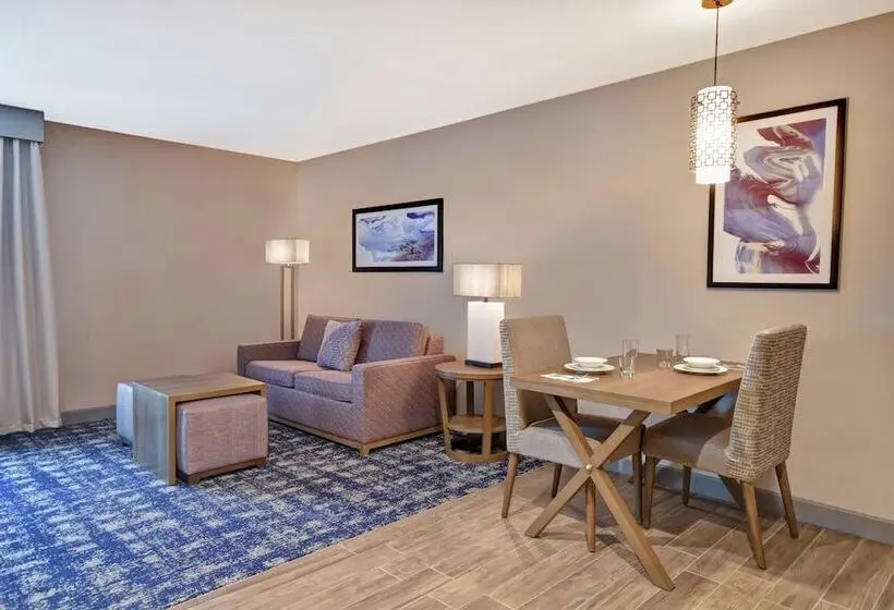 Sviitti Liikuntarajoitteisille, Homewood Suites By Hilton Orange New Haven