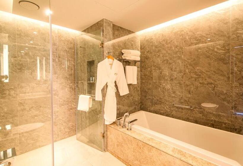 דירת דלוקס חדר שינה 1 עם נוף לים, Oakwood Apartments Sanya