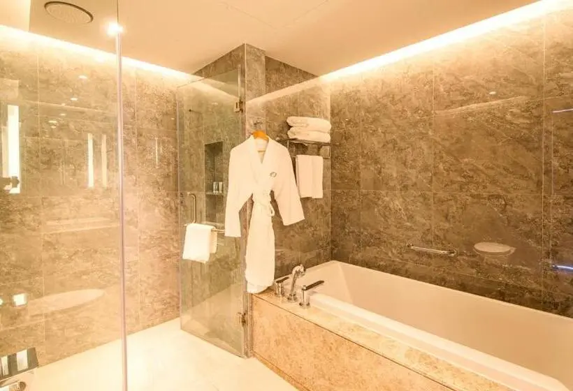 1 Bedroom Deluxe Apartment Sea View, Oakwood Apartments Sanya