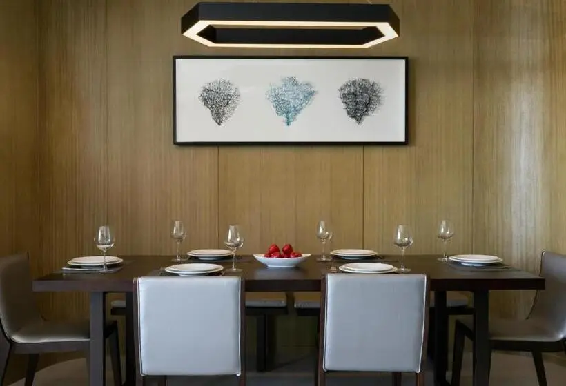 Huoneisto 3 Makuuhuonetta Merinäkymä, Oakwood Apartments Sanya