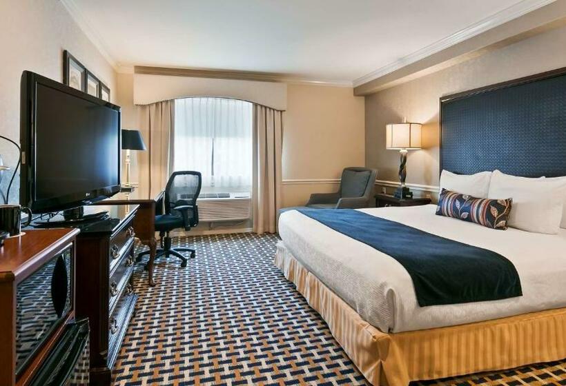 غرفة قياسية سرير كينج لذوى الإحتياجات الخاصة, Best Western Plus Puyallup