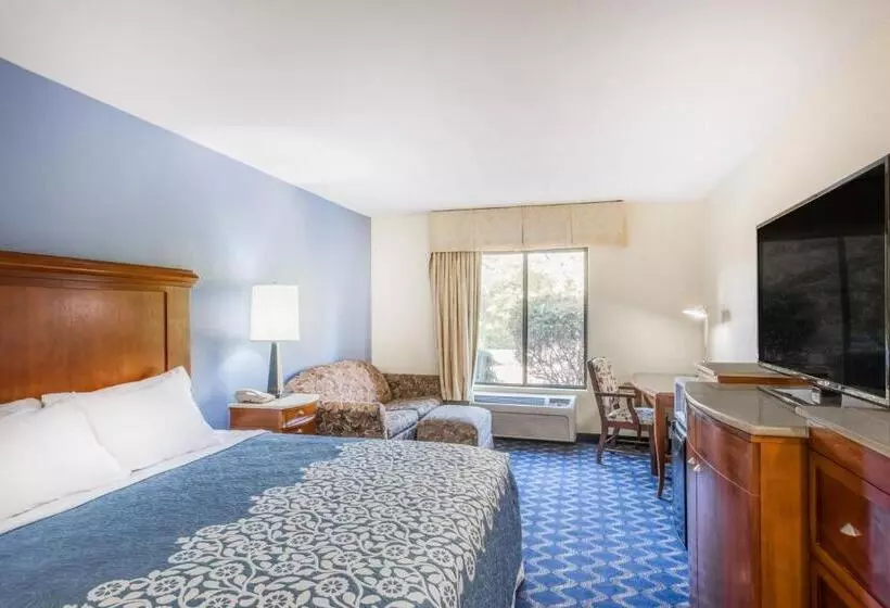 キングサイズベッドのスタンダードルーム, Aderi Hotel Near Casino