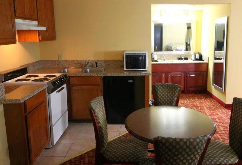 سوییت لوکس, Baymont By Wyndham Sevierville Pigeon Forge