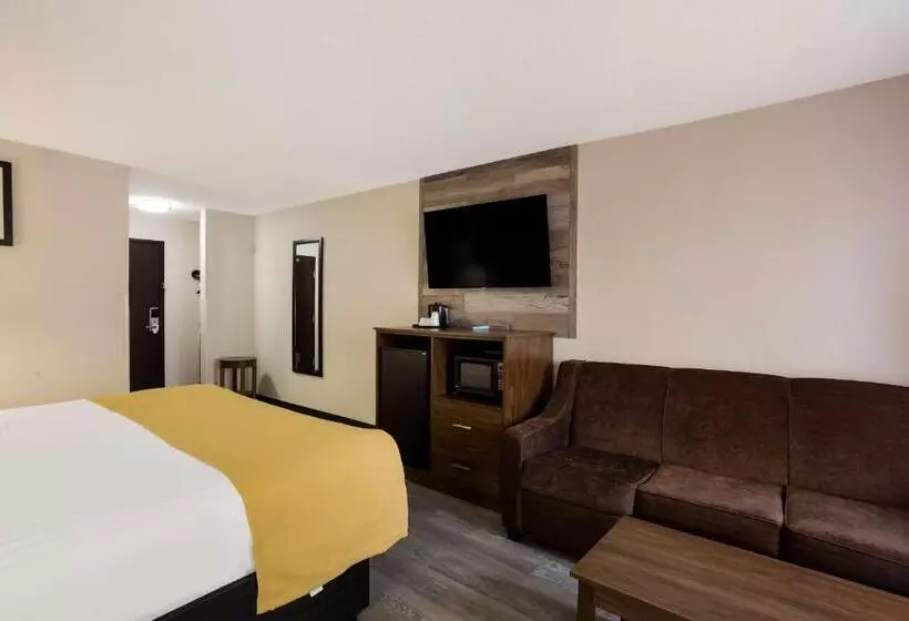キングサイズベッドのスタンダードルーム, Best Western Crossroads Inn