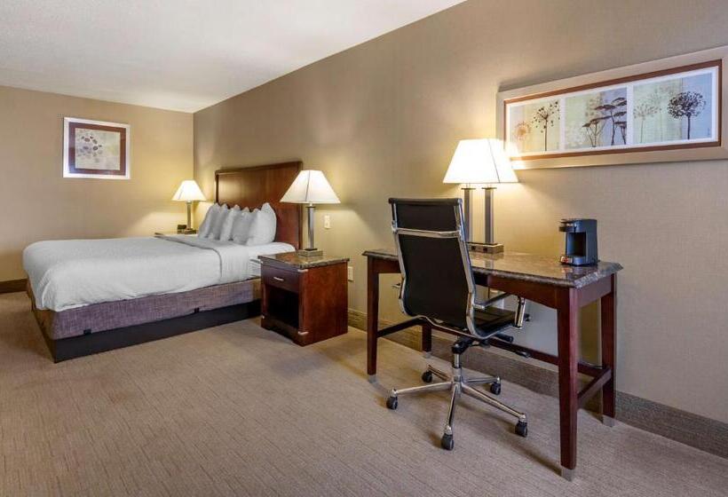 Номер Стандарт Кровать Кинг Адаптированный для Инвалидов, Best Western Plus Inn At Hunt Ridge