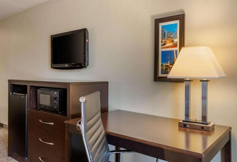 Номер Стандарт Адаптированный для Инвалидов, Comfort Inn & Suites Perry National Fairgrounds Area