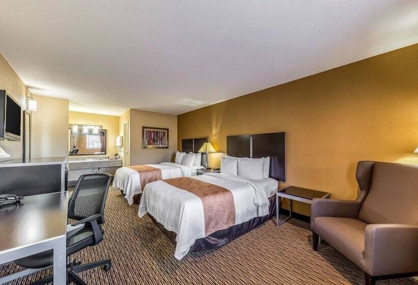 חדר סטנדרט שתי מיטות זוגיות, Quality Inn Glenpool Tulsa
