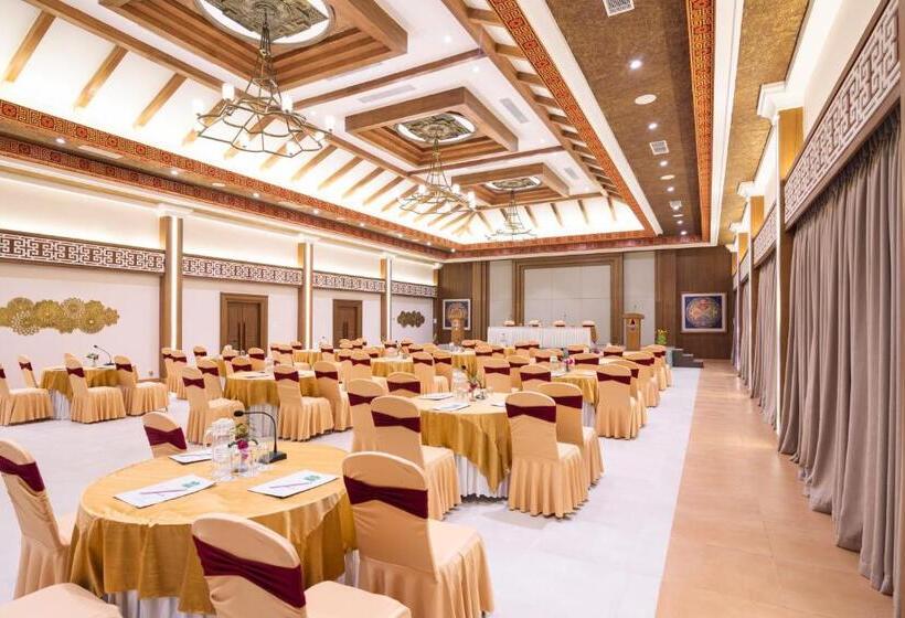 اتاق لوکس, Buddha Maya Garden By Kgh Group