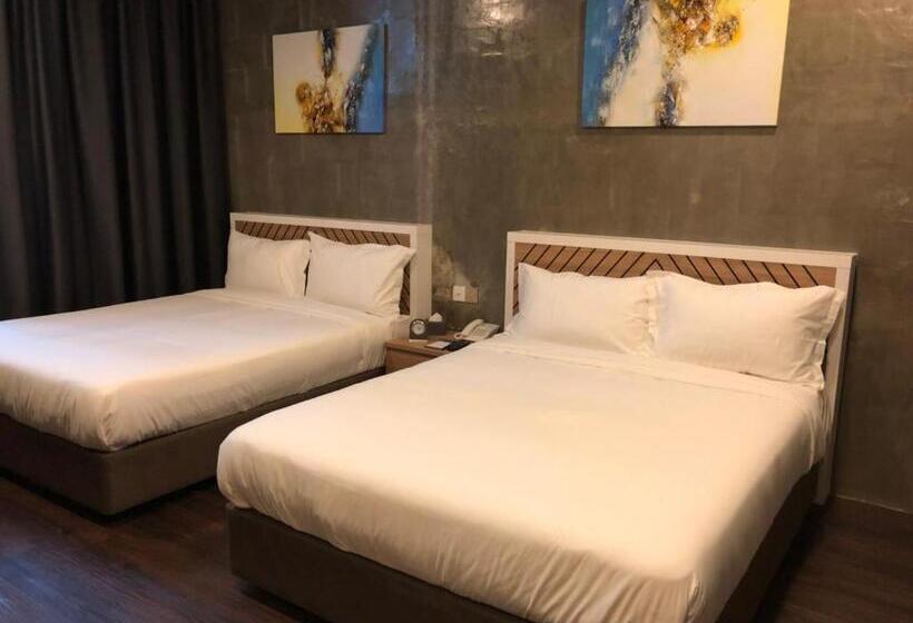 اتاق پریمیوم چهارنفره, K Boutique