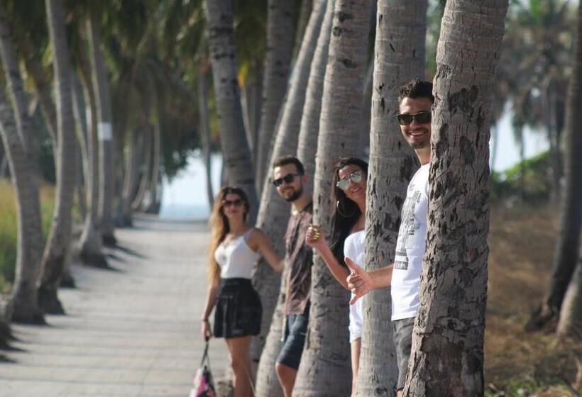 اتاق استاندارد, Blue Water Thoddoo Inn