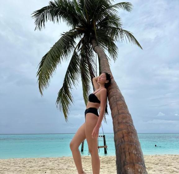 اتاق استاندارد یک نفره, Blue Water Thoddoo Inn