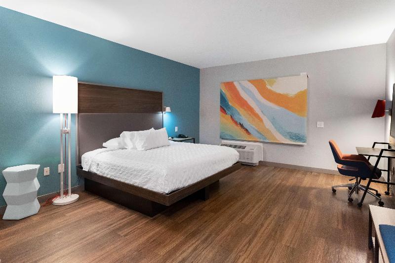 스탠다드 룸 킹사이즈 침대, Tru By Hilton Greensboro Lake Oconee