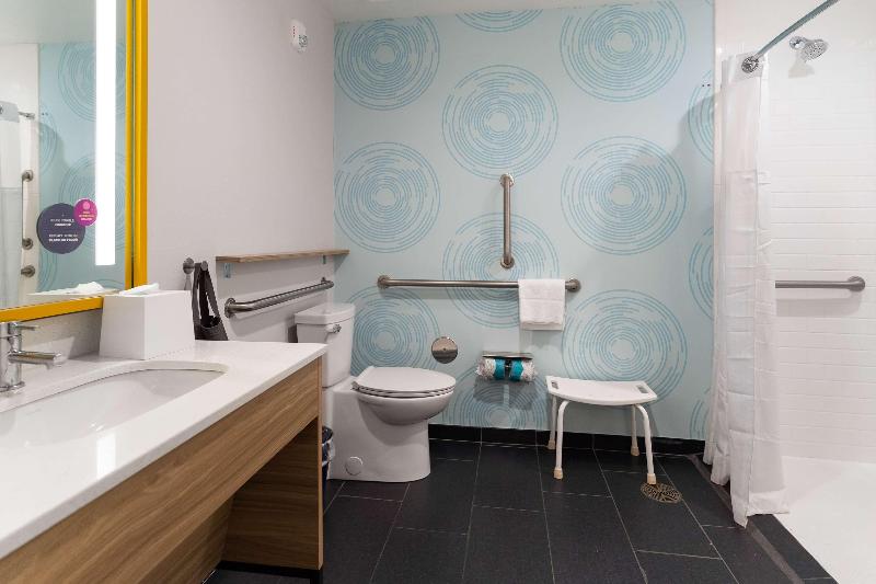 스탠다드 룸 킹사이즈 침대, Tru By Hilton Greensboro Lake Oconee