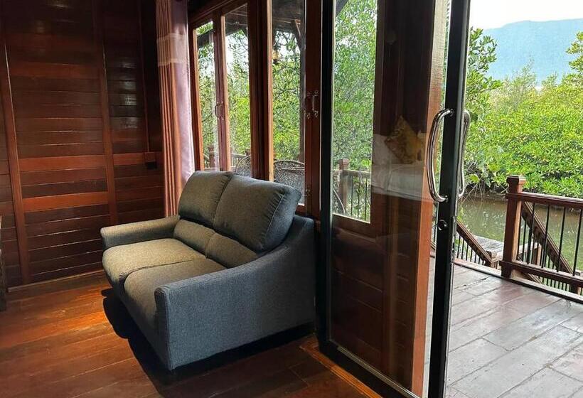 بنجلو قياسى, Prek Kdat Resort