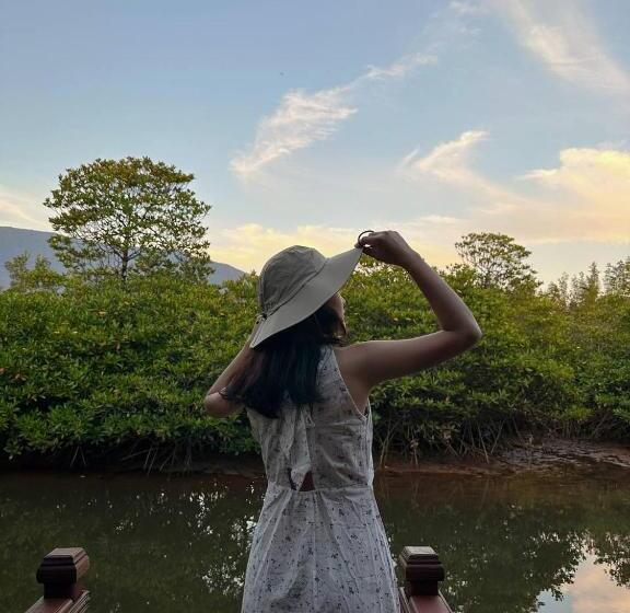 بنجلو قياسى, Prek Kdat Resort