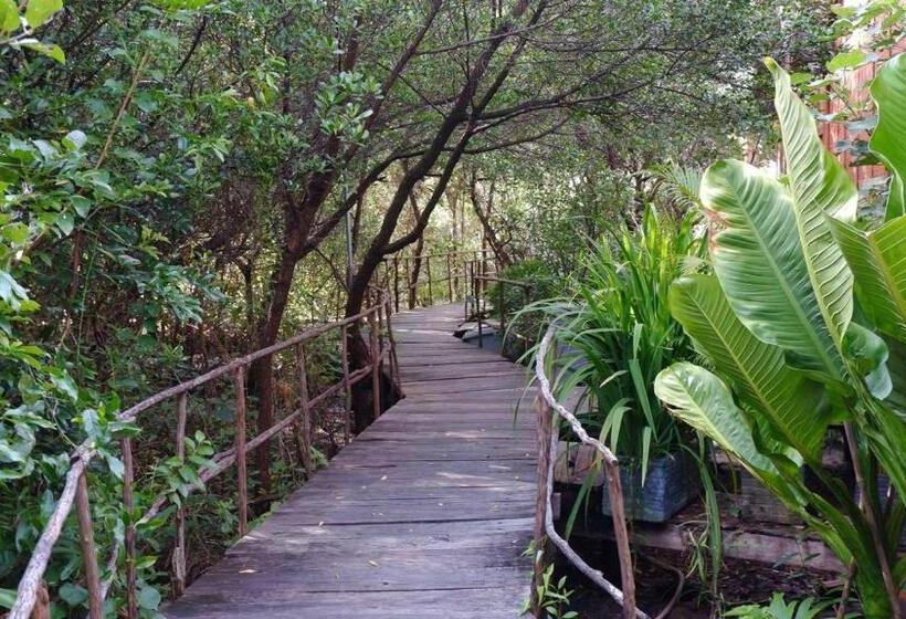 بنجلو عائلى, Prek Kdat Resort