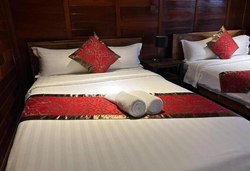 بنجلو عائلى, Prek Kdat Resort