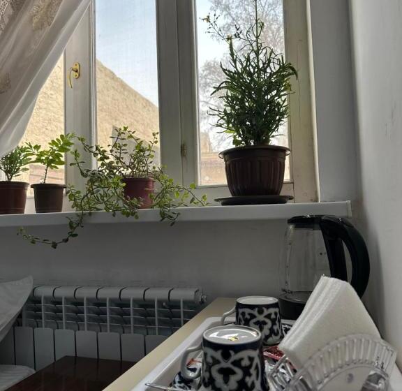 Quarto standard, Gold Khiva