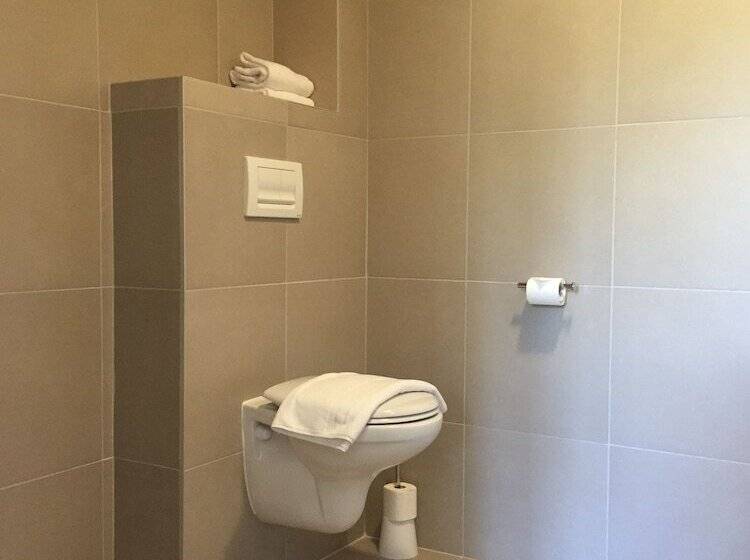 חדר סטנדרט נוף לגינה, Ar Men 2