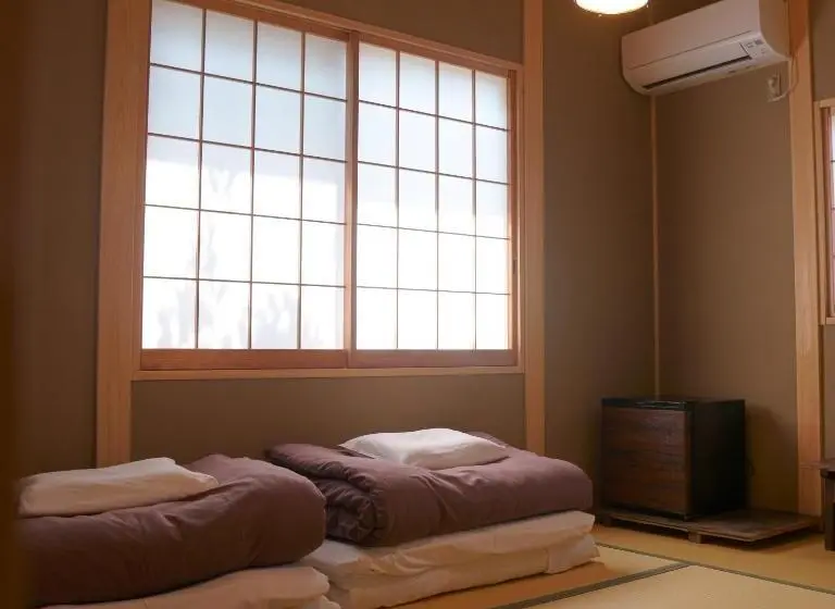 バス共有のスタンダードルーム, Kinoya Hostel
