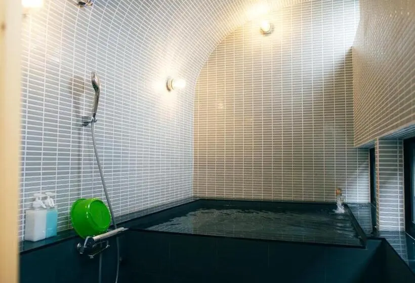 浴室共有ファミリールーム, Kinoya Hostel