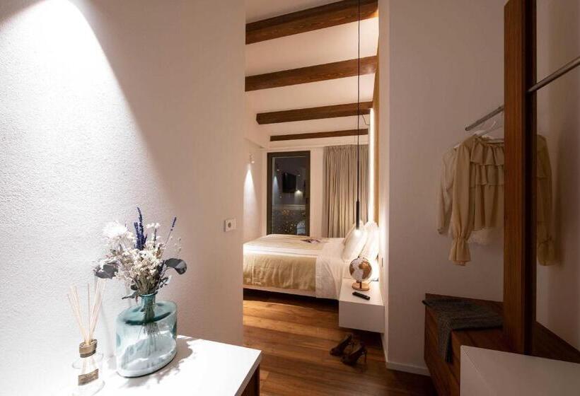 غرفة قياسية مطلّة علي البحر, Locanda Remare