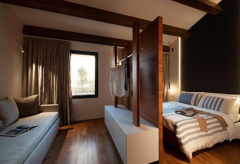 جناح جونيور, Locanda Remare