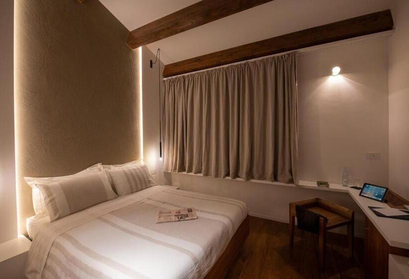 غرفة قياسية, Locanda Remare