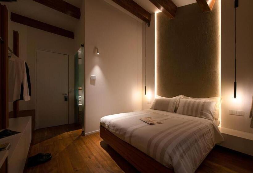 غرفة قياسية, Locanda Remare