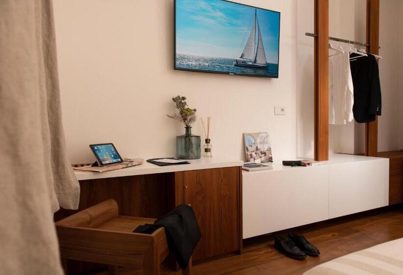 غرفة قياسية, Locanda Remare