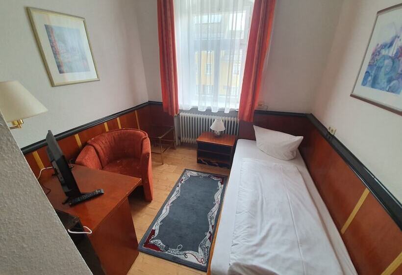 单人基本间, & Restaurant Krone